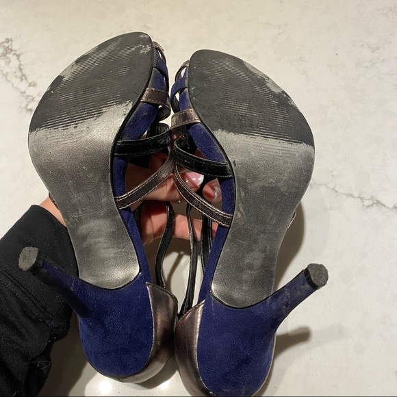 Robert Vianni blue suede strap oh heels - Picture 4 of 4